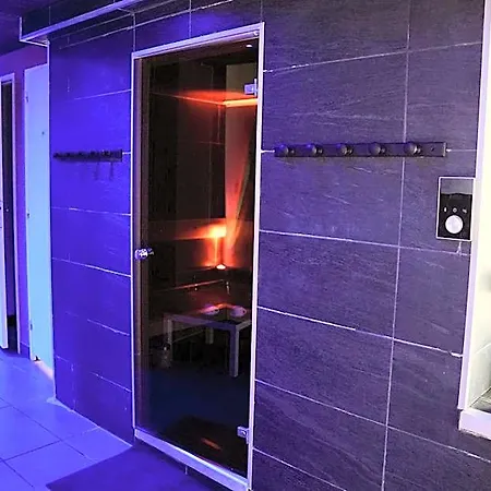 Mas La Farelle D'hote,fitness & Salle De Jeux Gratuite & En Supplement 4* Nimes